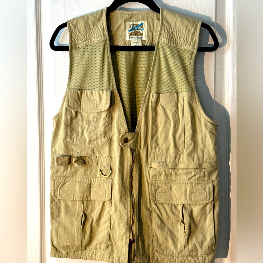TRAVELSMITH Women's S Cotton Vest Sleeveless Zip front Pockets Hunt Hike Travel